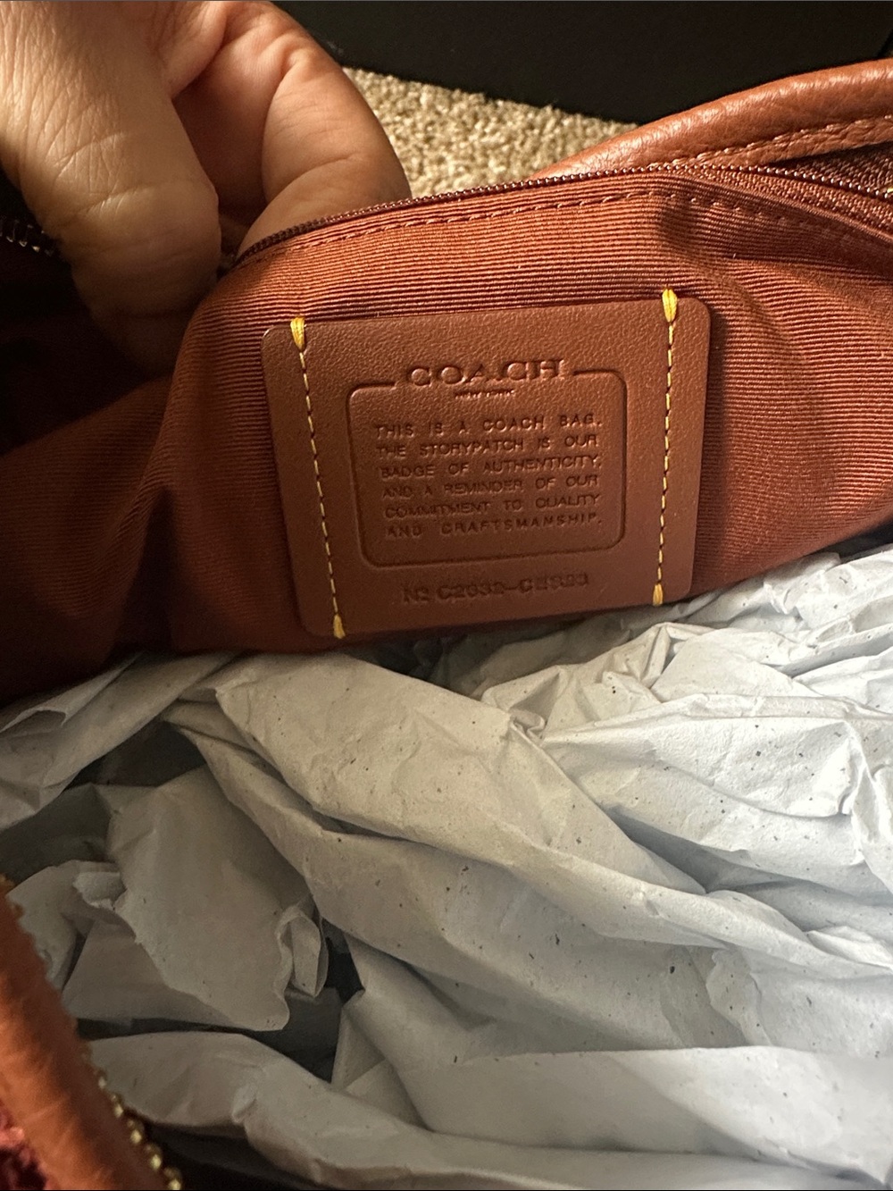 NWT Coach Laurel
Shoulder Bag With Charms CES23
Straw/Gold/Russet - Picture 7 of 9